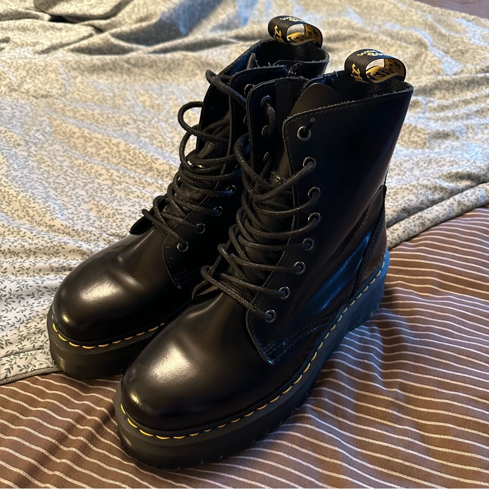 Dr. Martens Platform Boots - Jadon - Picture 1 of 7